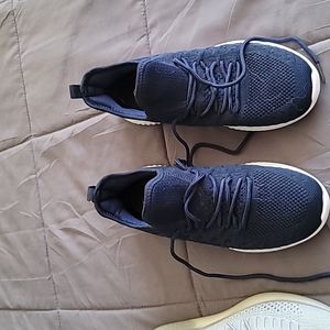 Women's athletic shoes